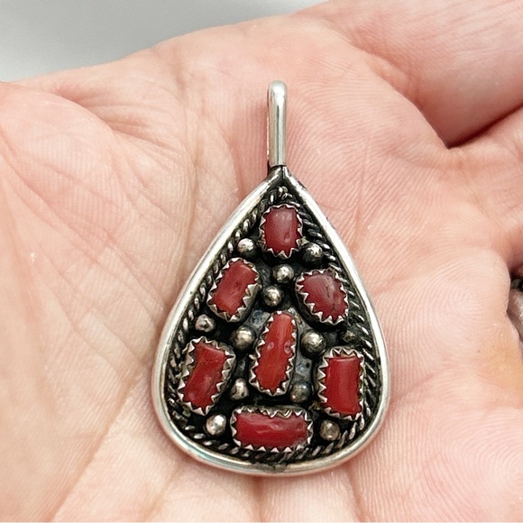 Vintage Irene Chiquito Navajo Coral Cluster Sterling Silver Pendant - Picture 4 of 6